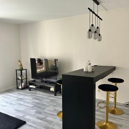Appartement 85M2 La Defense, Free Parking,Balcony กูร์เบอวัวร์ ภายนอก รูปภาพ