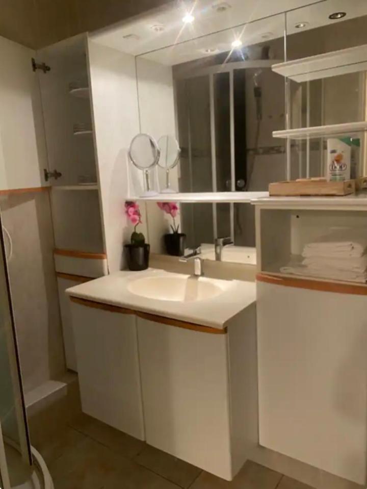 Appartement 85M2 La Defense, Free Parking,Balcony กูร์เบอวัวร์ ภายนอก รูปภาพ